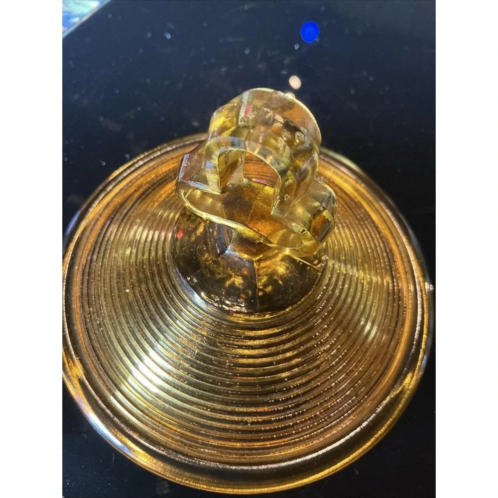 Vintage Indiana Glass Amber Old English Ribbed Candy Dish With Lid‎ (read)